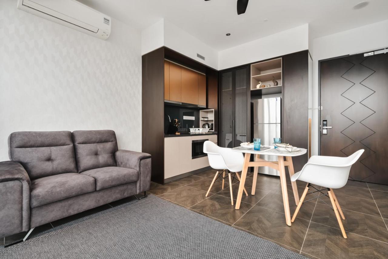 Scarletz Klcc Apartments By Soulasia Kuala Lumpur Ngoại thất bức ảnh