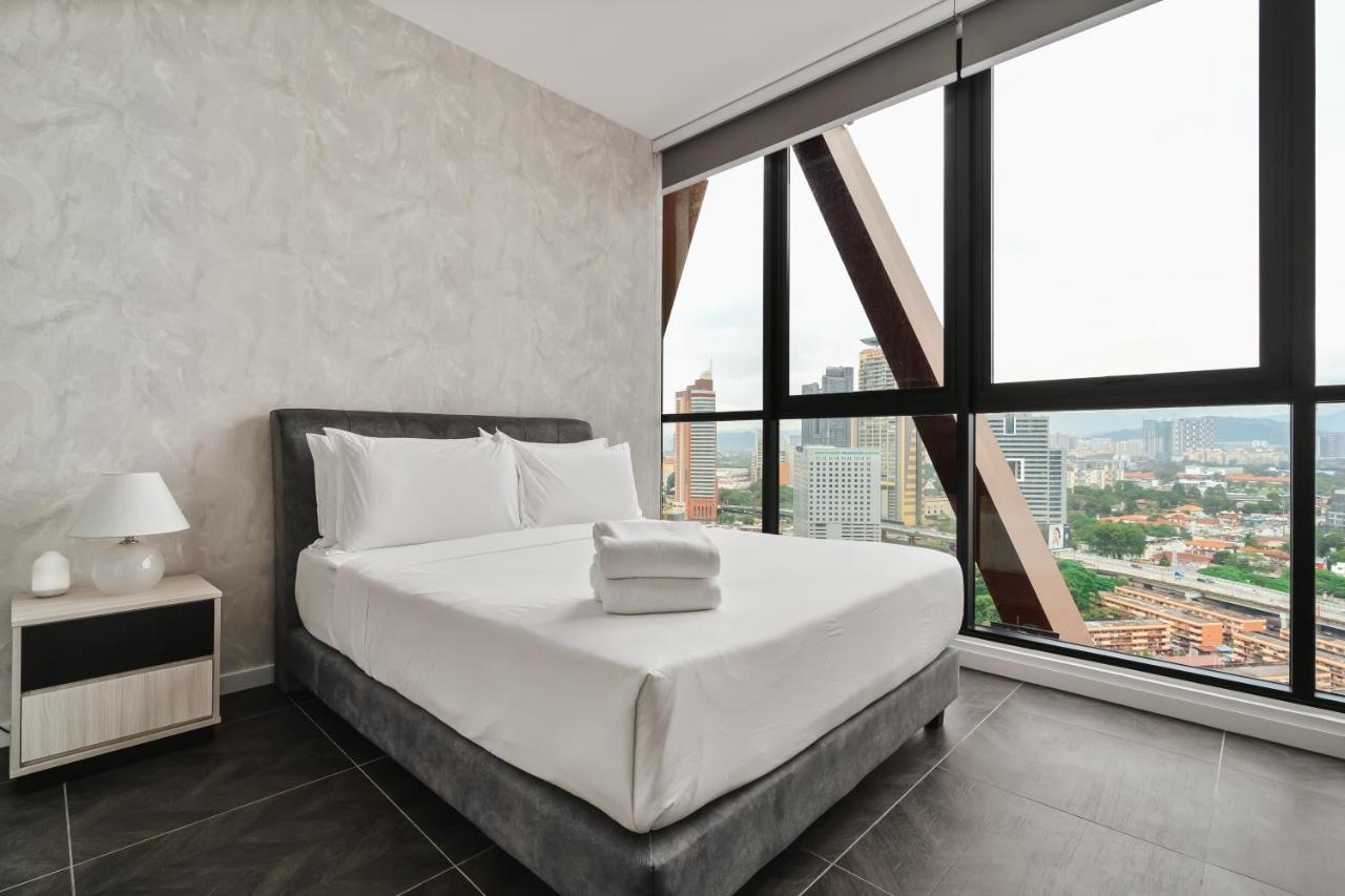 Scarletz Klcc Apartments By Soulasia Kuala Lumpur Ngoại thất bức ảnh