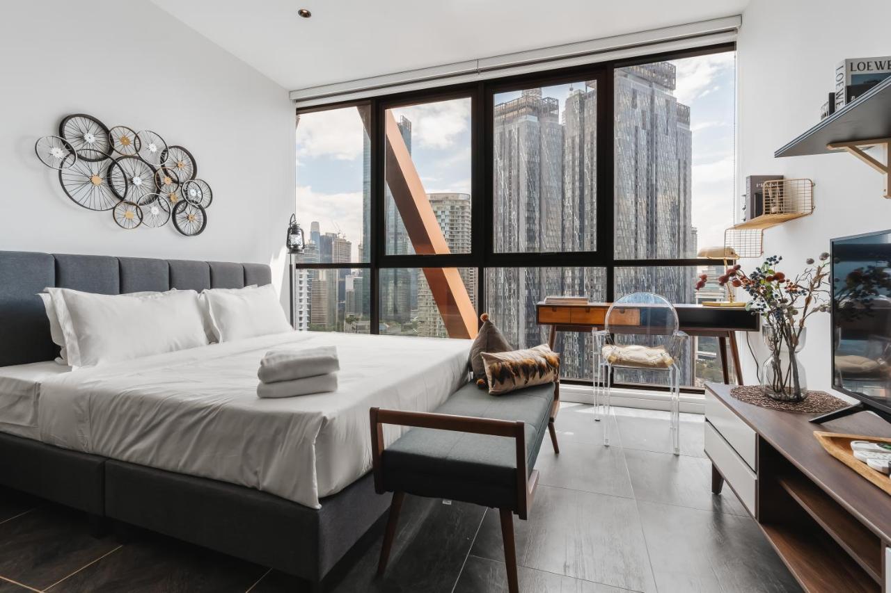 Scarletz Klcc Apartments By Soulasia Kuala Lumpur Ngoại thất bức ảnh