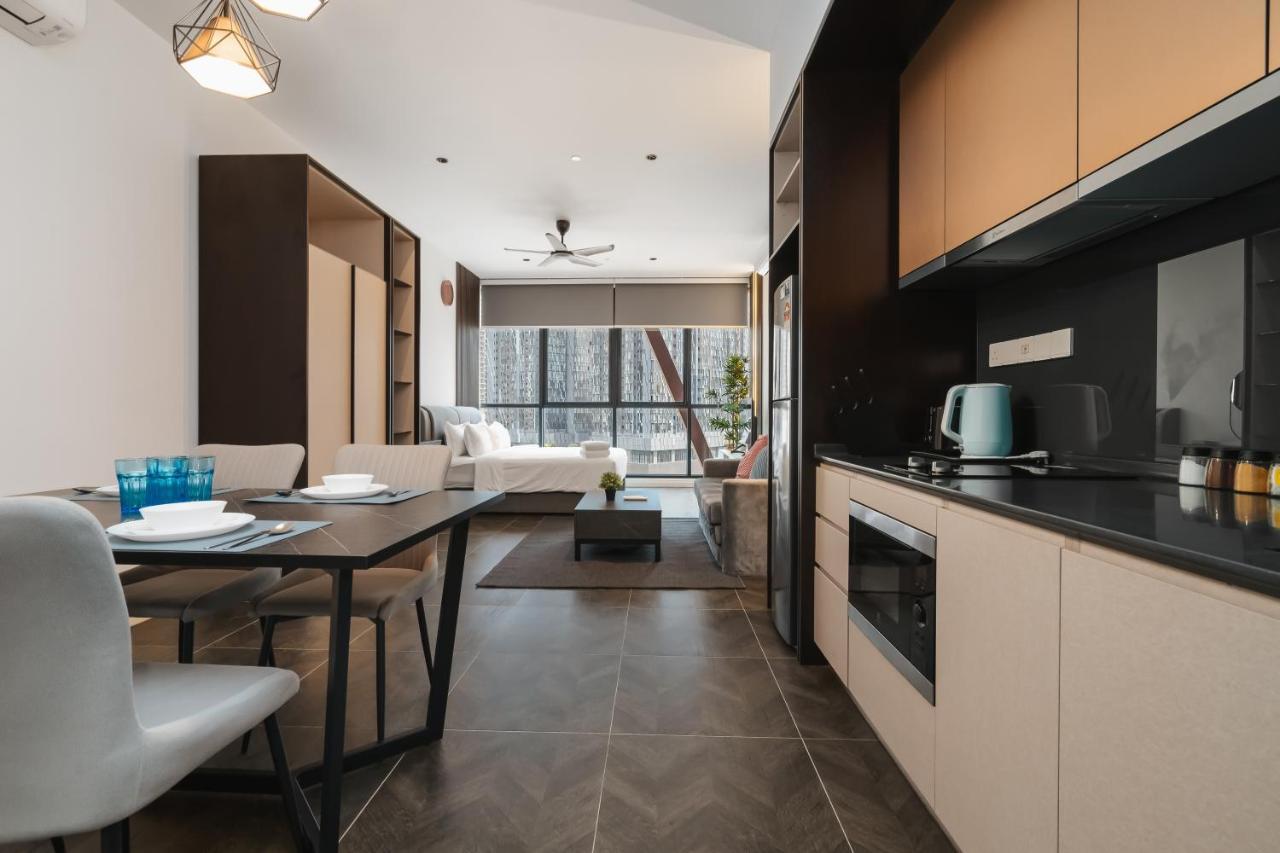 Scarletz Klcc Apartments By Soulasia Kuala Lumpur Ngoại thất bức ảnh
