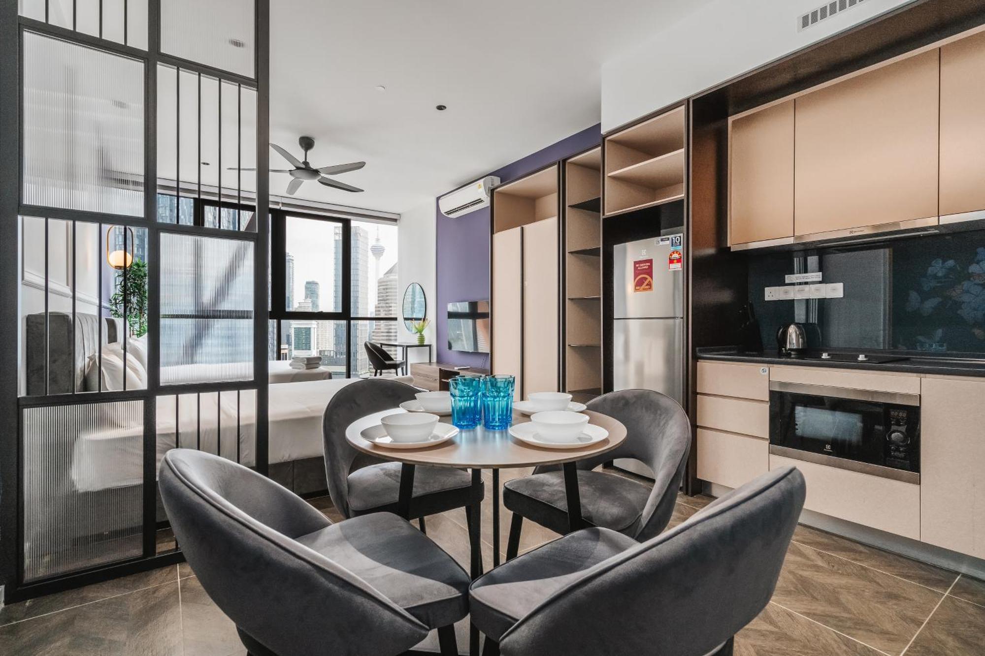 Scarletz Klcc Apartments By Soulasia Kuala Lumpur Ngoại thất bức ảnh