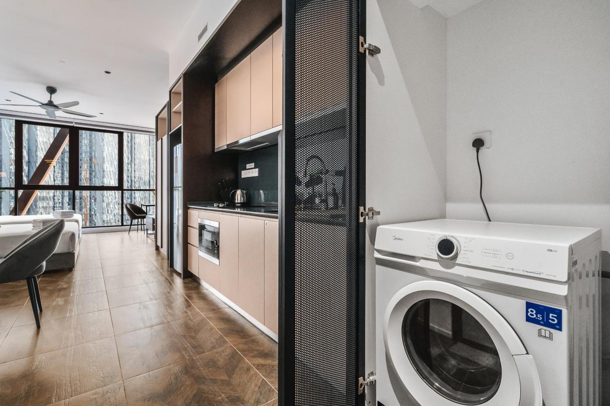 Scarletz Klcc Apartments By Soulasia Kuala Lumpur Ngoại thất bức ảnh